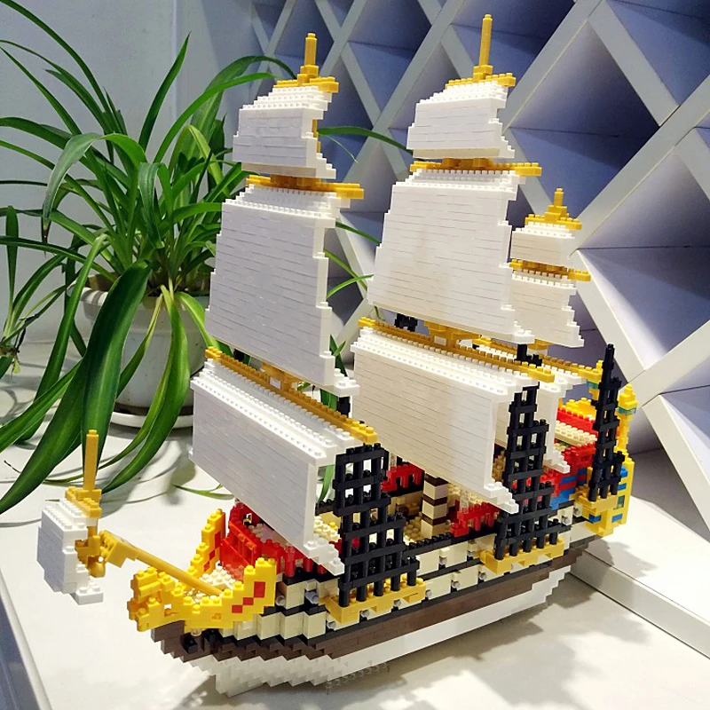 YZ 66501 Карибски пират яхта, лодка, модел парусника, направи си сам, мини Диамантени блокове, тухли, строителна играчка за деца, подарък без кутия