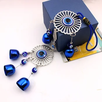 Кухи камбанка със синьо око, окачване от легкосплавного диск, висулка във формата на дяволски очи