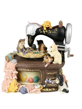 Музикалното ковчег за шевни машини в ретро стил, сладък въртящата се котка, музикални кутии, изискано бижу в стаята, подарък за детска приятелка