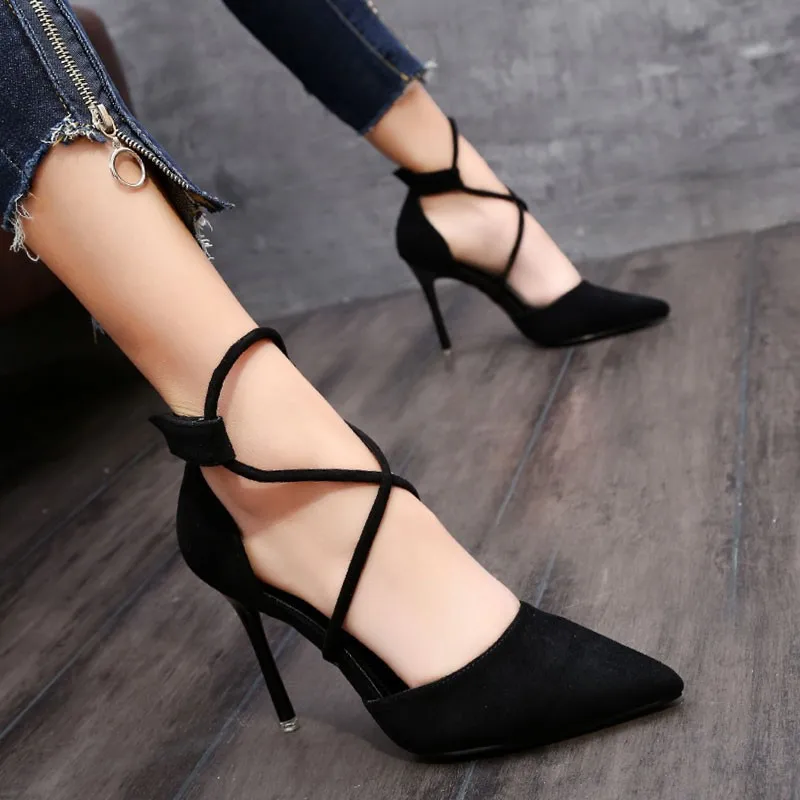 Нов сезон, дамски обувки на висок ток 9 см, новост 2023 година, Обикновена Модни Пикантни черни обувки на висок ток с остър пръсти, дамски Размери диапазон 34-40